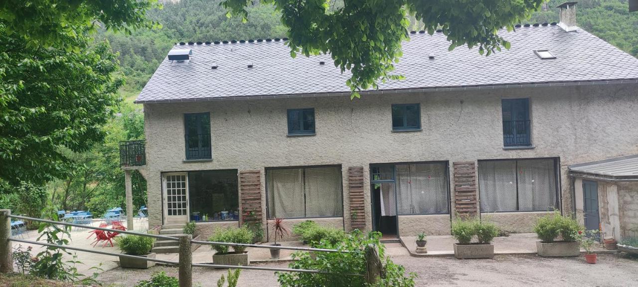Moulin De Parayre Bed & Breakfast *