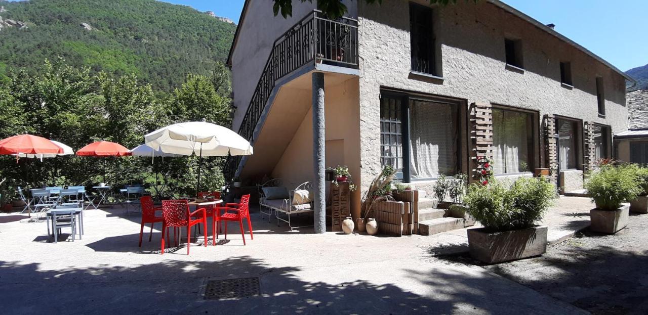 Moulin De Parayre