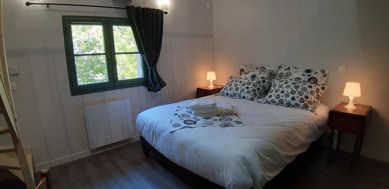 Moulin De Parayre Bed & Breakfast
