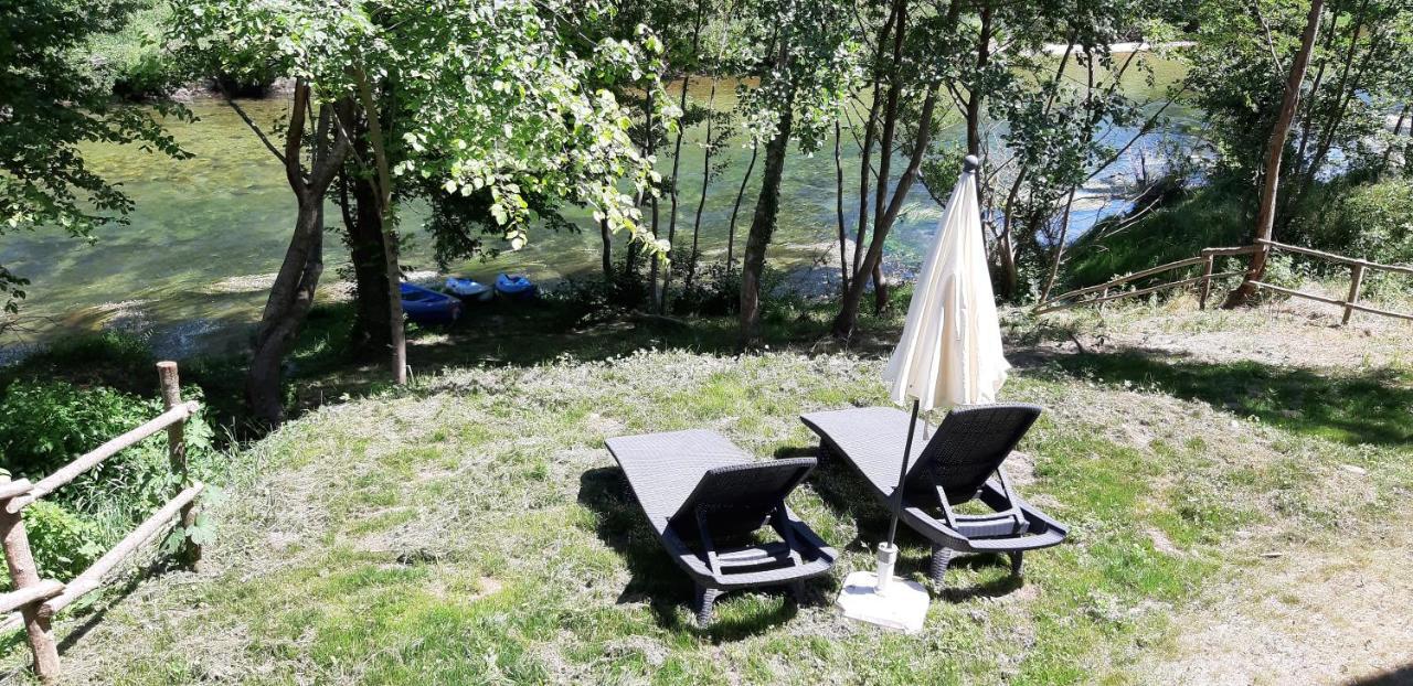 Bed & Breakfast Moulin De Parayre *