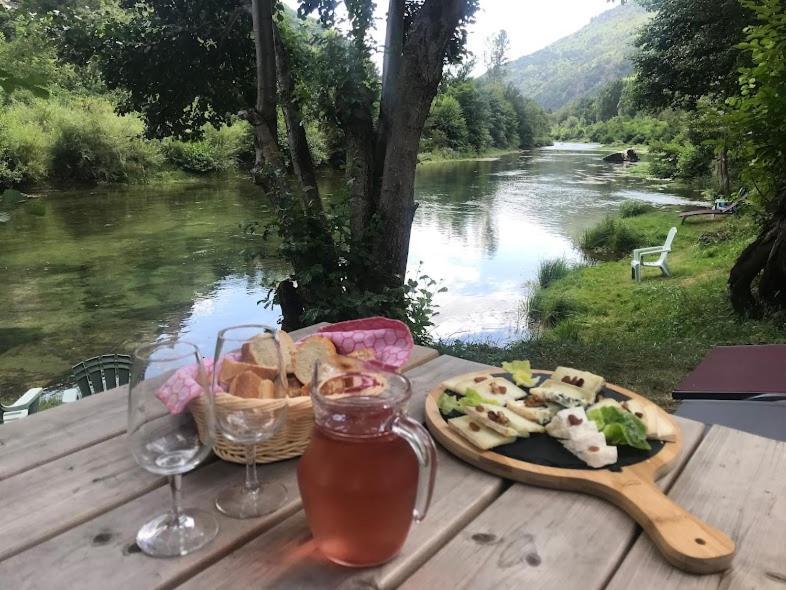 Moulin De Parayre Bed & Breakfast