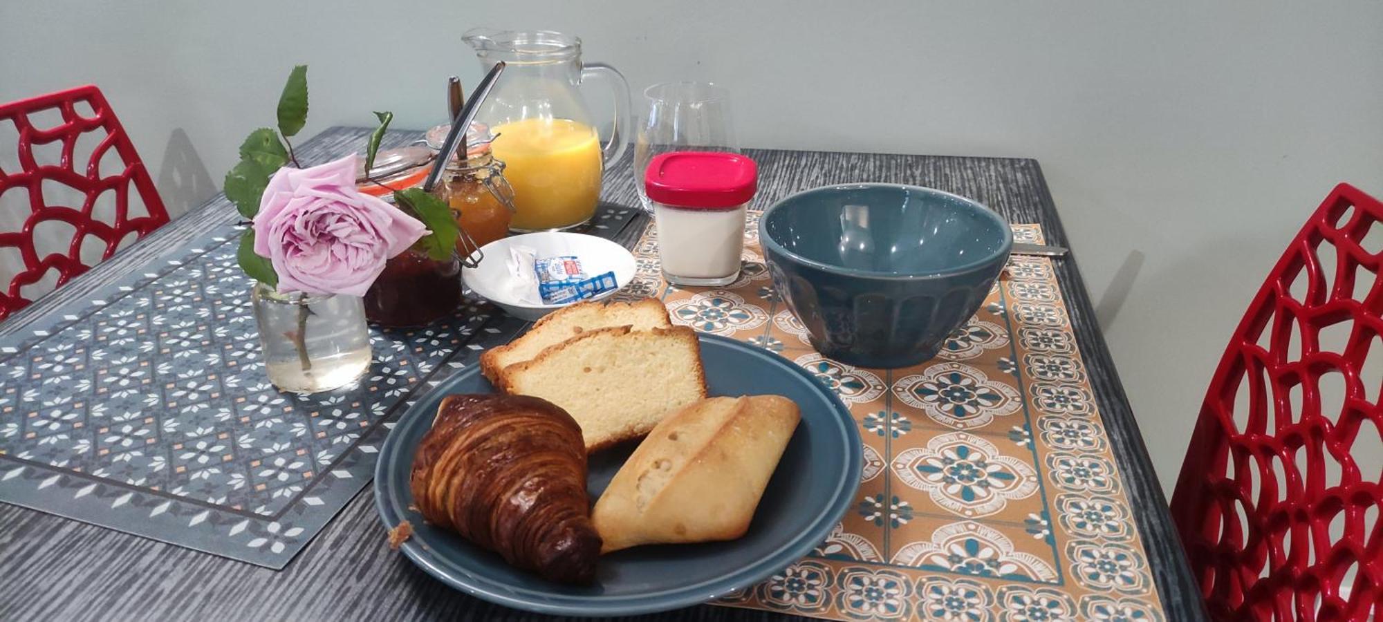 Moulin De Parayre Bed & Breakfast